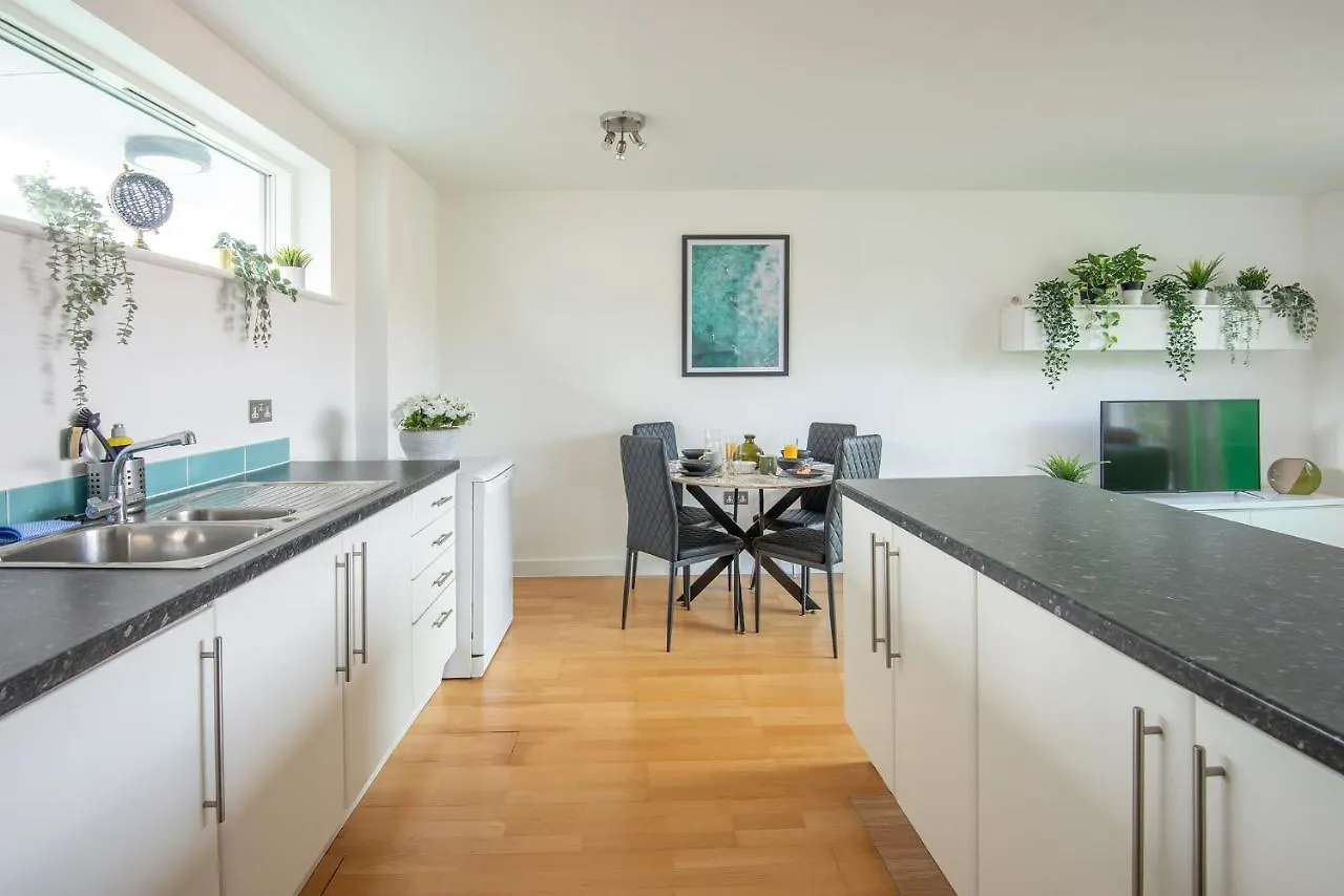 Stunning 2Bed Brick Lane Apartment London 0*,