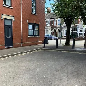 Ninian Park Road Holiday home Cardiff