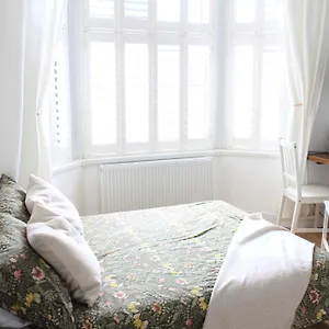 Stylish Ensuite Room 15 Mins To Central London London