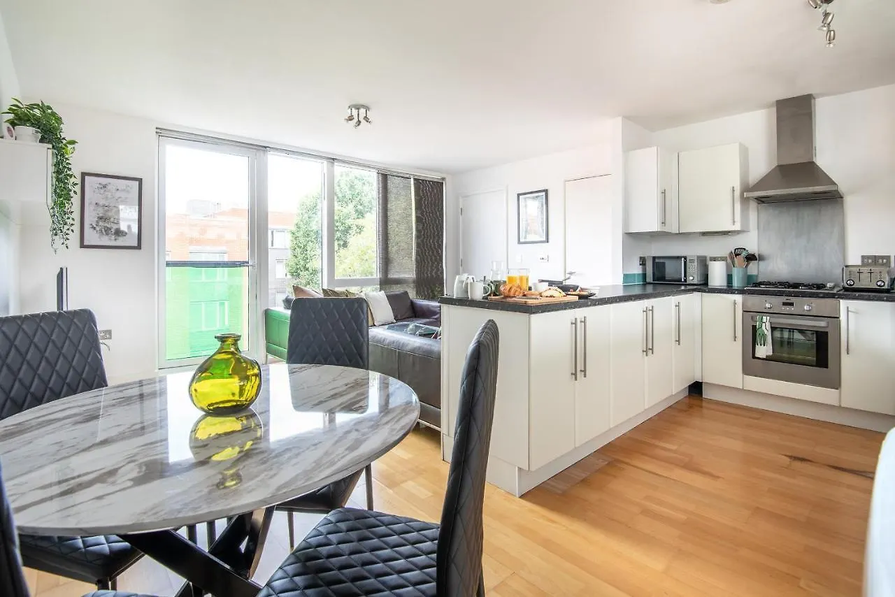 Stunning 2Bed Brick Lane Apartment London