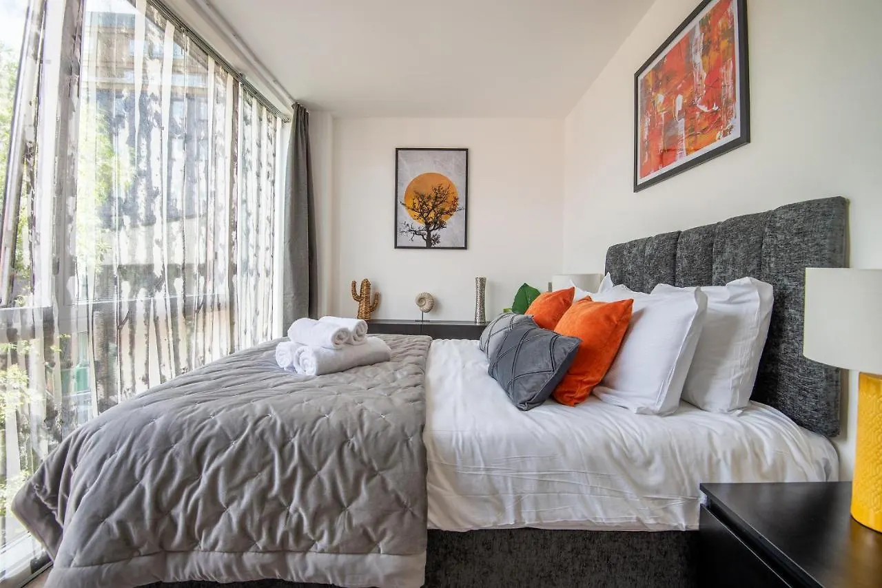 Stunning 2Bed Brick Lane Apartment London