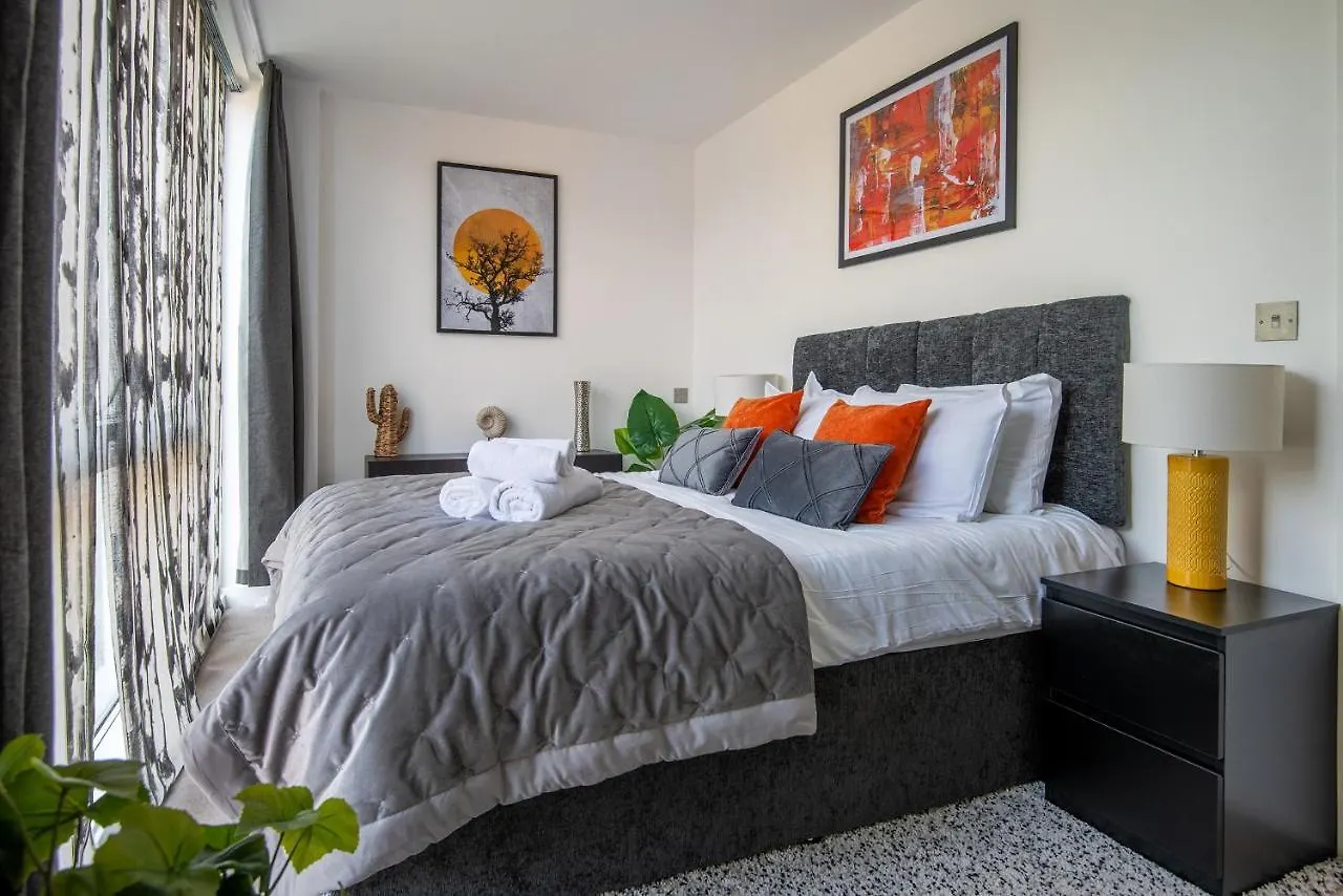 Stunning 2Bed Brick Lane Apartment London 0*,