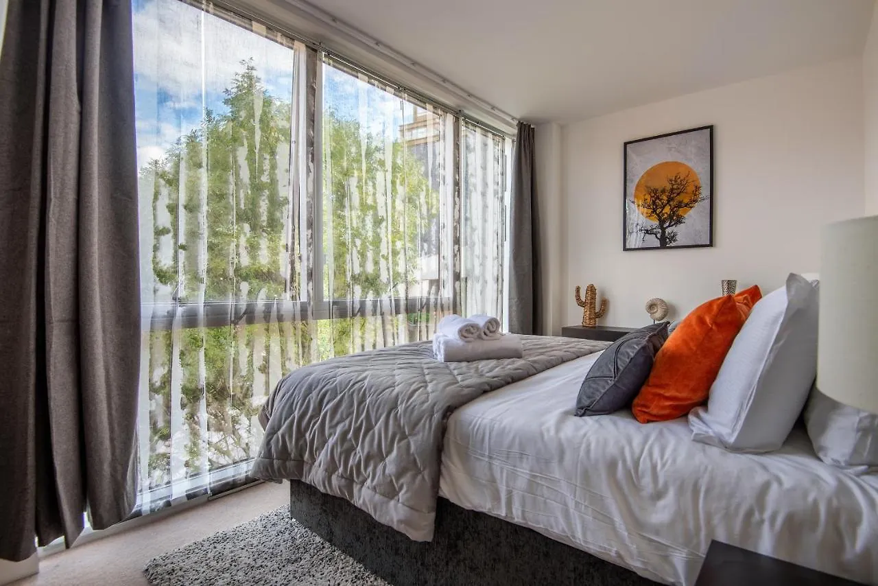 Stunning 2Bed Brick Lane Apartment London